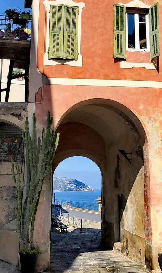 Vialunga Apartment In The Old Town Bordighera Eksteriør bilde